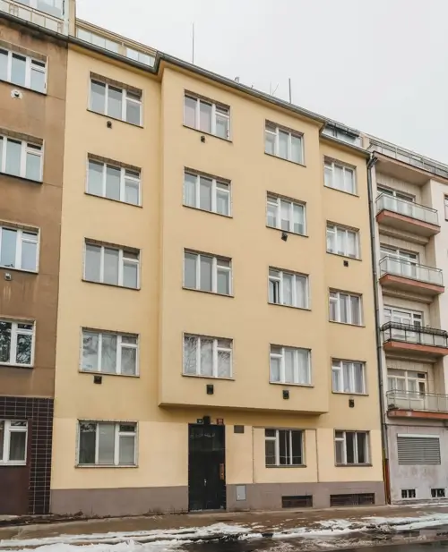 Dům v Petrohradské ulici pod správou SolidHomes Správa